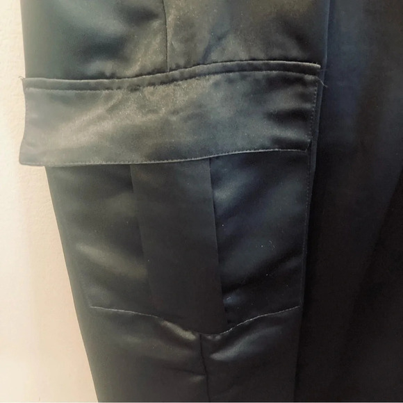 THE RAGGED PRIEST Sz L Satin Attached  Chain Cargo Pockets Exposed Zipper Pants - Picture 5 of 10